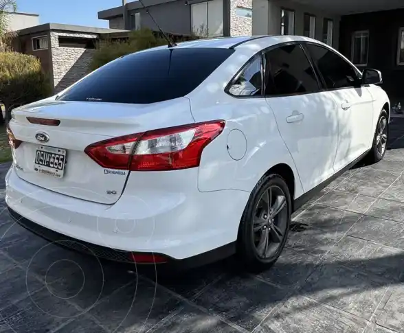 Ford Focus Sedán 2.0L Se  2015 - foto 1