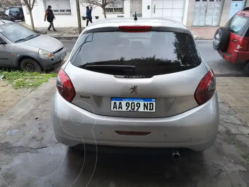 Peugeot 208 Allure 1.6 Aut Nav  2017 - foto 4