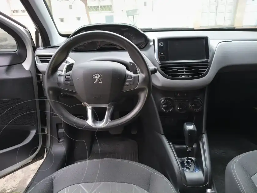 Peugeot 208 Allure 1.6 Aut Nav  2017 - foto 5
