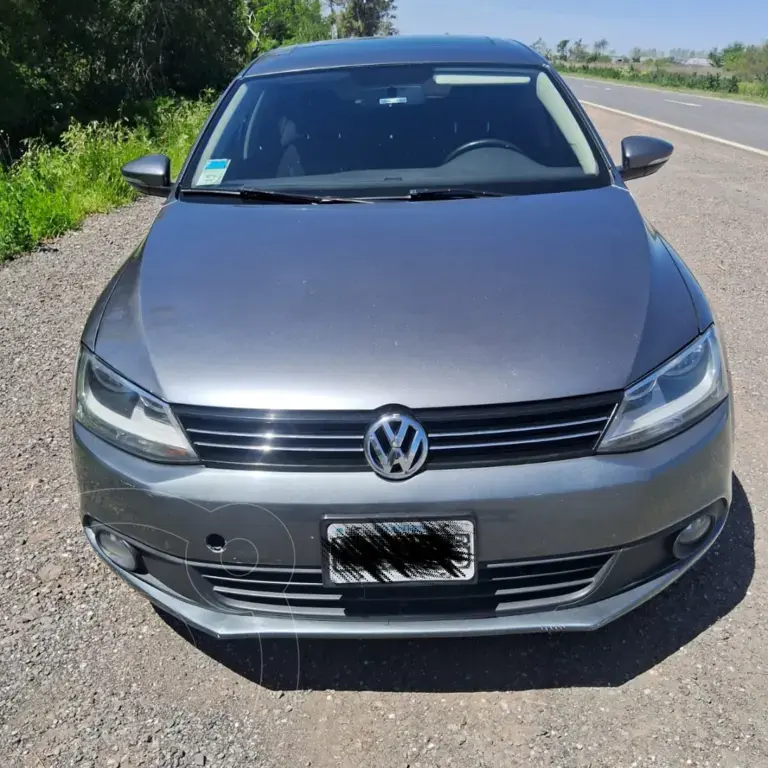 Volkswagen Vento 2.0 Tdi Luxury (1968 Cc) 2012 - foto 2