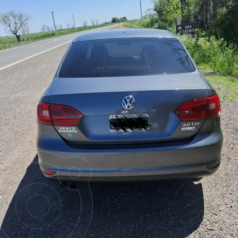 Volkswagen Vento 2.0 Tdi Luxury (1968 Cc) 2012 - foto 4