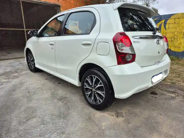 Toyota Etios Hatchback Xls  2018 - foto 2