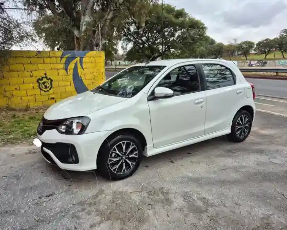 Toyota Etios Hatchback Xls  2018 - foto 3