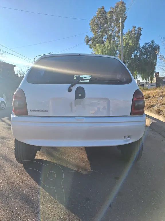 Chevrolet Classic 3P Ls (1389 Cc) 2010 - foto 3
