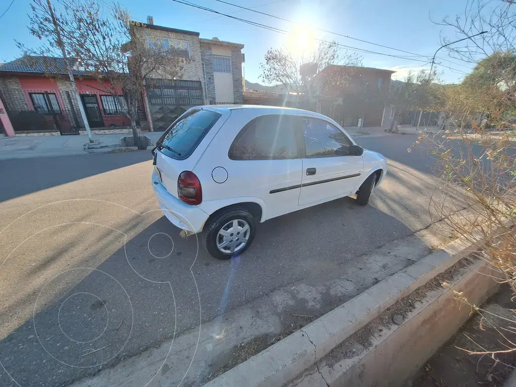 Chevrolet Classic 3P Ls (1389 Cc) 2010 - foto 5