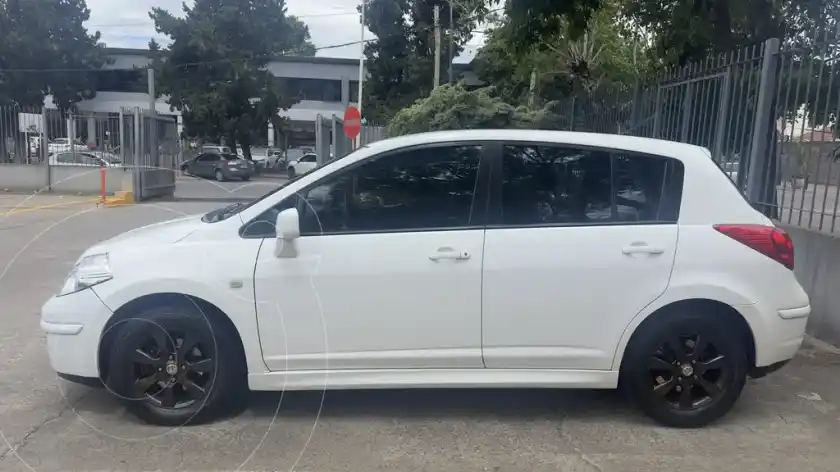 Nissan Tiida Visia  2013 - foto 2