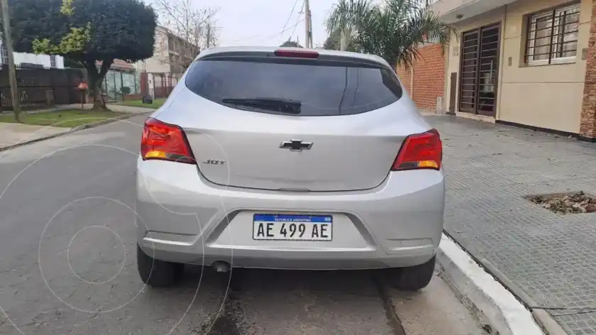 Chevrolet Onix Joy Black  2020 - foto 2