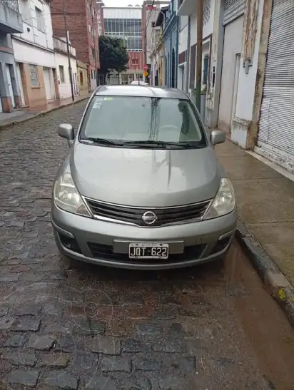 Nissan Tiida Visia  2011 - foto 1