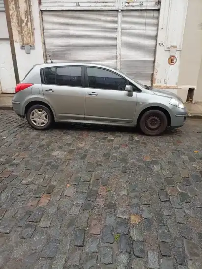 Nissan Tiida Visia  2011 - foto 3