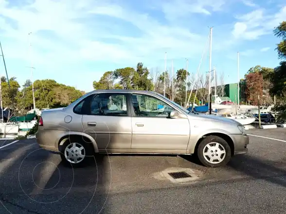 Chevrolet Classic 4P Ls  2013 - foto 4
