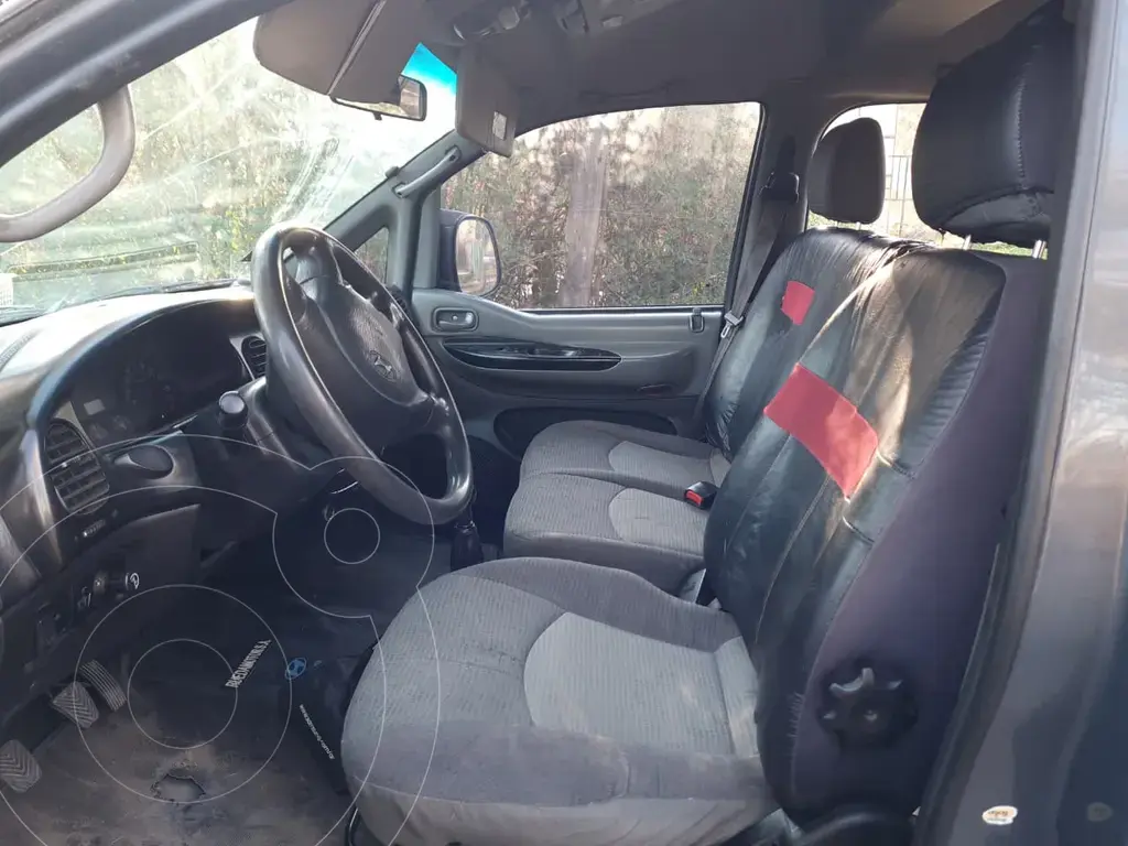 Hyundai H1 Mini Bus 12 Pas. Full (2476 Cc) 2007 - foto 3