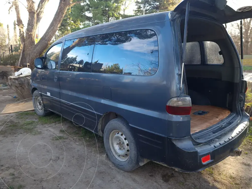 Hyundai H1 Mini Bus 12 Pas. Full (2476 Cc) 2007 - foto 5
