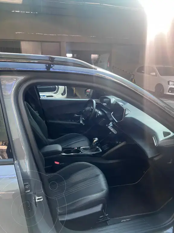 Peugeot 2008 Gt T200  2024 - foto 4