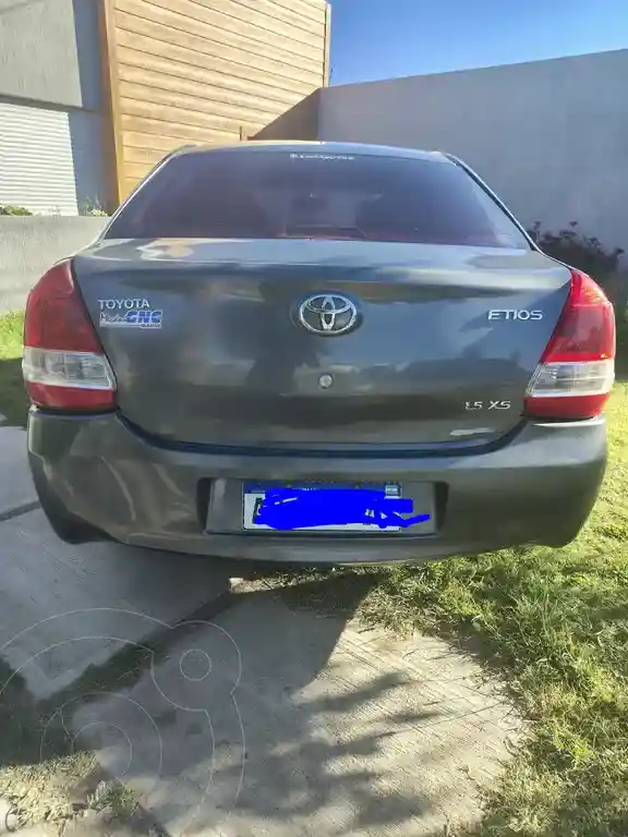 Toyota Etios Sedán Xs  2016 - foto 3
