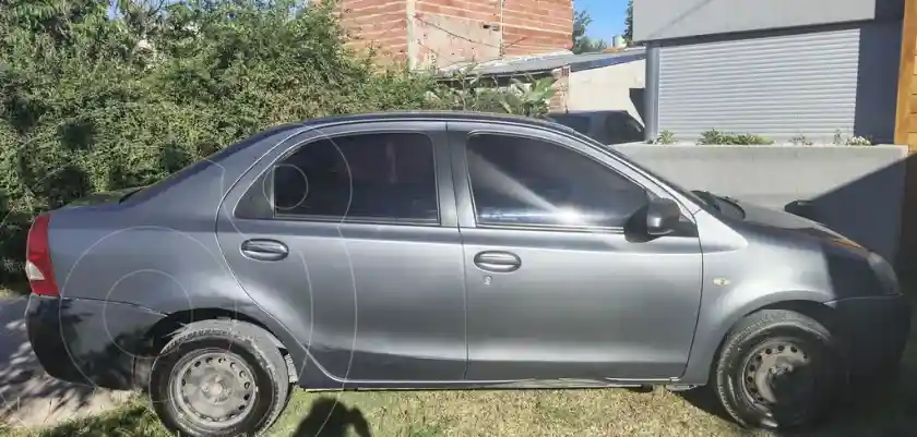 Toyota Etios Sedán Xs  2016 - foto 4