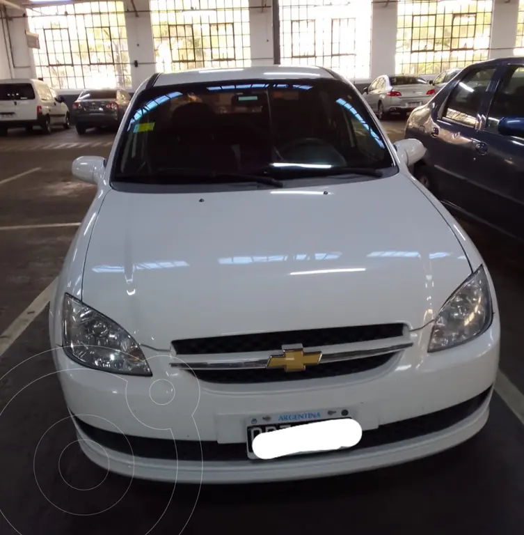 Chevrolet Corsa Classic 4P 1.4 Gls (1389 Cc) 2015 - foto 2