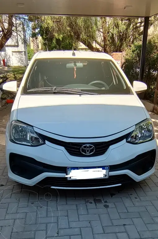 Toyota Etios Hatchback Xs 2016/17 (1496 Cc) 2018 - foto 2