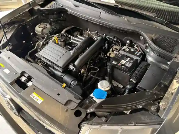 Volkswagen Taos Comfortline Aut  2025 - foto 2