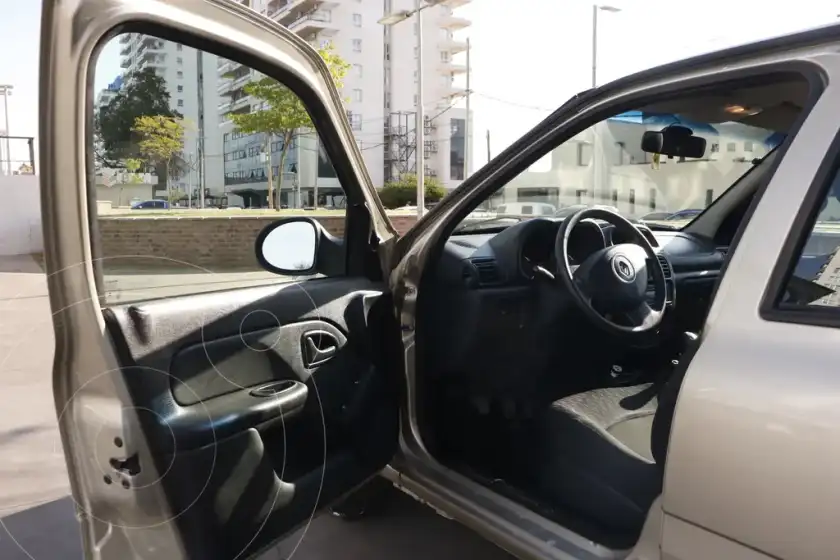 Renault Clio Mío 5P Confort Plus  2014 - foto 3