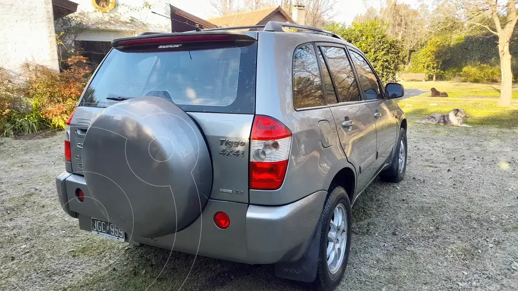 Chery Tiggo 2.0 4X4 Luxury (1971 Cc) 2010 - foto 3