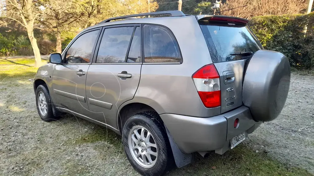 Chery Tiggo 2.0 4X4 Luxury (1971 Cc) 2010 - foto 4
