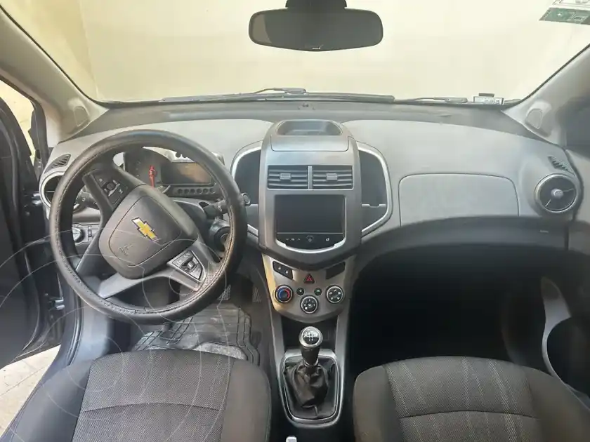 Chevrolet Sonic Sedán Lt  2014 - foto 5