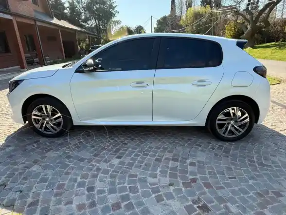 Peugeot 208 Feline 1.6 Tiptronic  2022 - foto 2