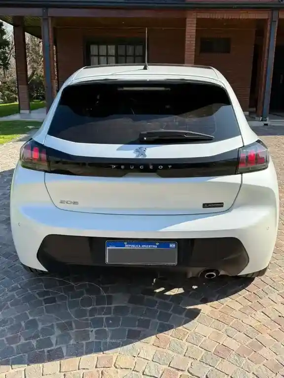 Peugeot 208 Feline 1.6 Tiptronic  2022 - foto 4