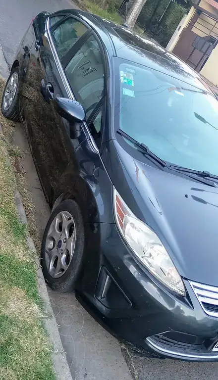 Ford Fiesta 2011 - foto 1