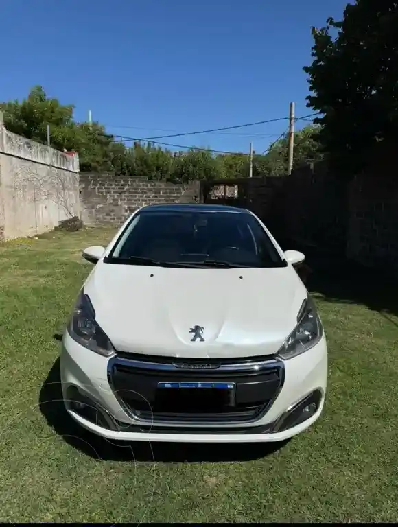 Peugeot 208 Allure 1.6  2017 - foto 2