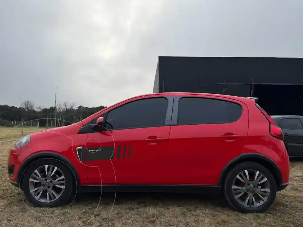 Fiat Palio Palio 1.6 5 P Sporting L/12  2014 - foto 2