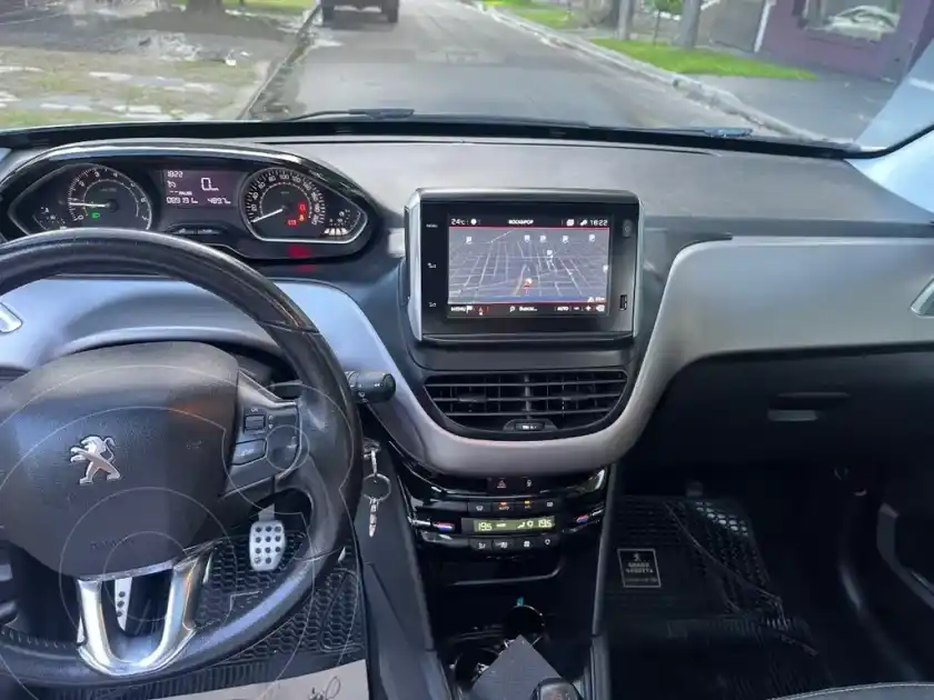 Peugeot 208 Allure 1.6  2020 - foto 4