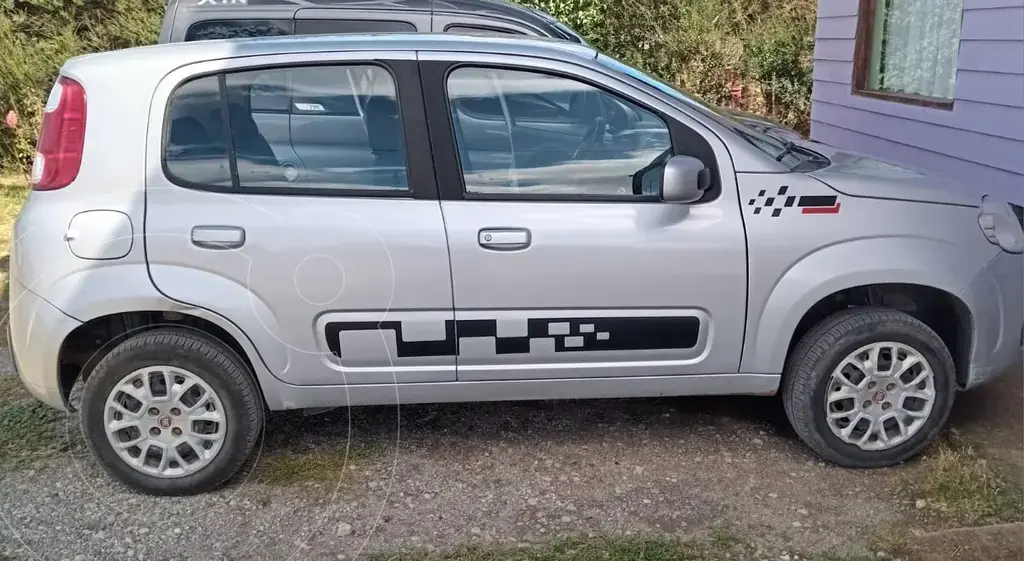 Fiat Uno 5P 1.4 Attractive (1368 Cc) 2015 - foto 2