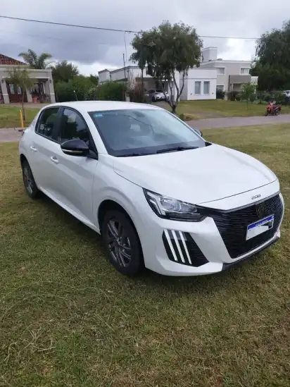 Peugeot 208 Allure Aut  2025 - foto 1