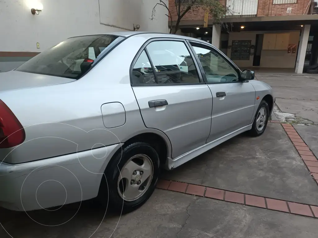 Mitsubishi Lancer Glxi 1.6 (1597 Cc) 1997 - foto 4