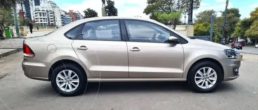 Volkswagen Polo Comfortline Tiptronic  2016 - foto 4