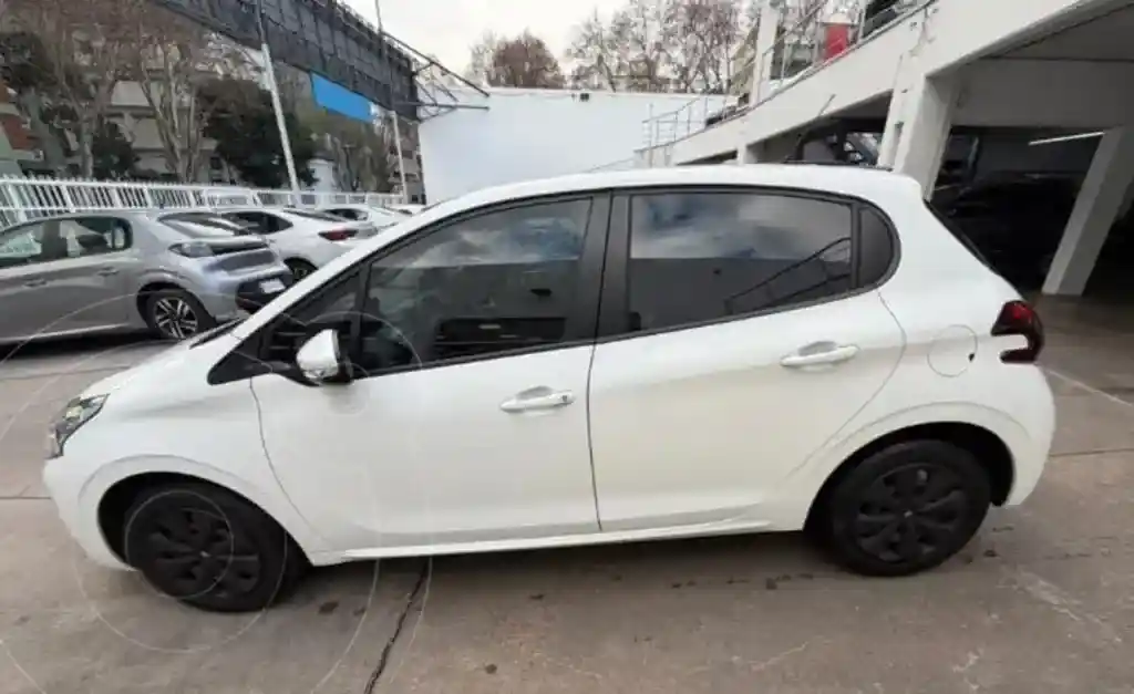 Peugeot 208 Active 1.6  2020 - foto 5