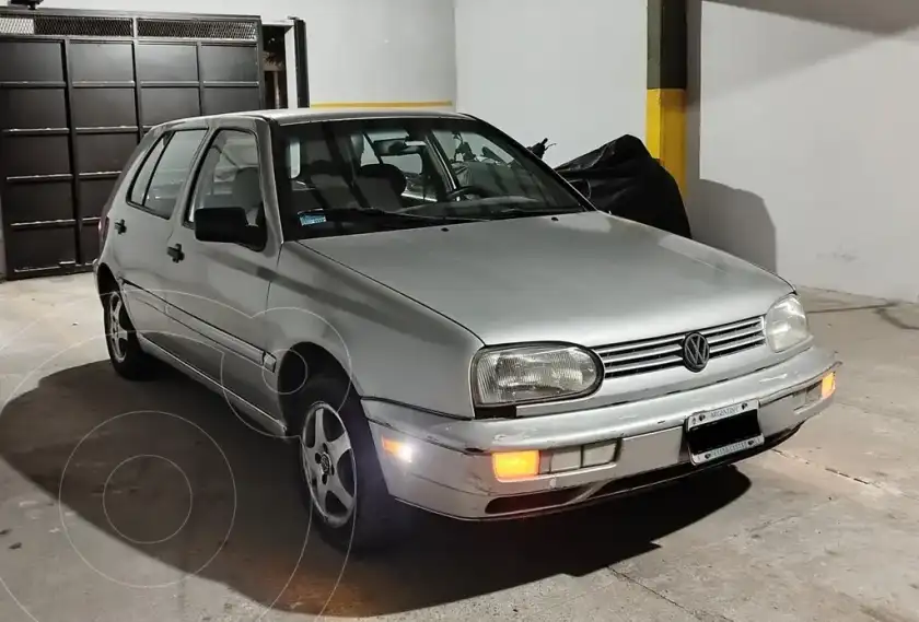 Volkswagen Golf 5P 1.9 Gtd  1998 - foto 1