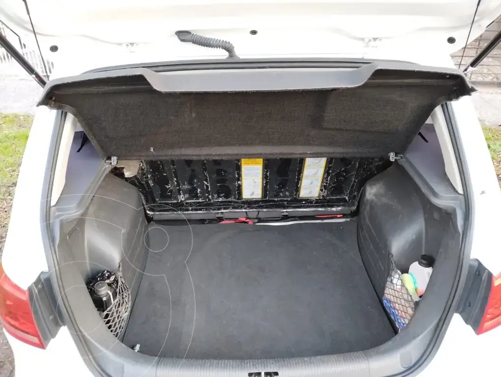 Volkswagen Suran 1.6 Comfortline Plus (1599 Cc) 2014 - foto 4