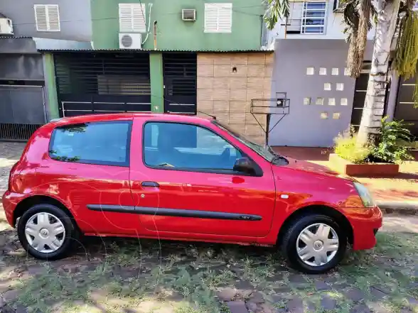 Renault Clio 3P 1.2 Pack Plus  2010 - foto 2