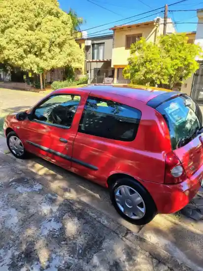 Renault Clio 3P 1.2 Pack Plus  2010 - foto 4