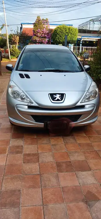 Peugeot 207 Compact Sedán 1.4 Active 4P (1360 Cc) 2014 - foto 1