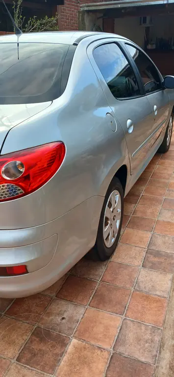Peugeot 207 Compact Sedán 1.4 Active 4P (1360 Cc) 2014 - foto 4