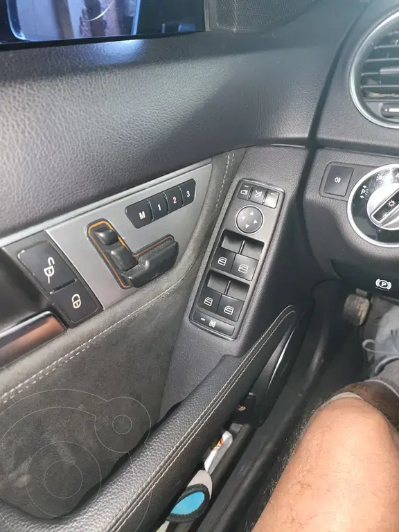 Mercedes-Benz Clase C Sedán 250 Cgi Avantgarde 1.8L Aut  2014 - foto 3