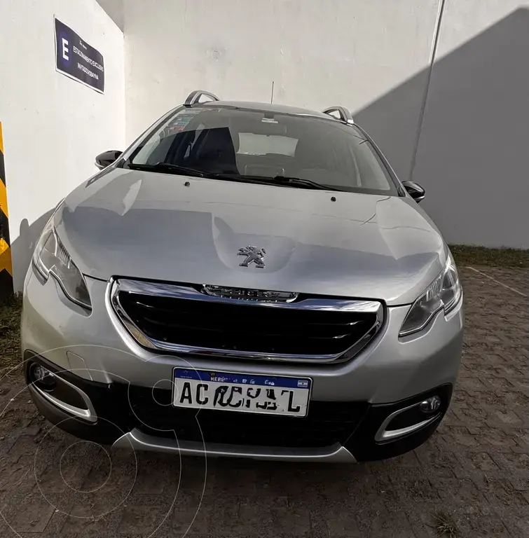 Peugeot 2008 Allure Aut (1587 Cc) 2017 - foto 2