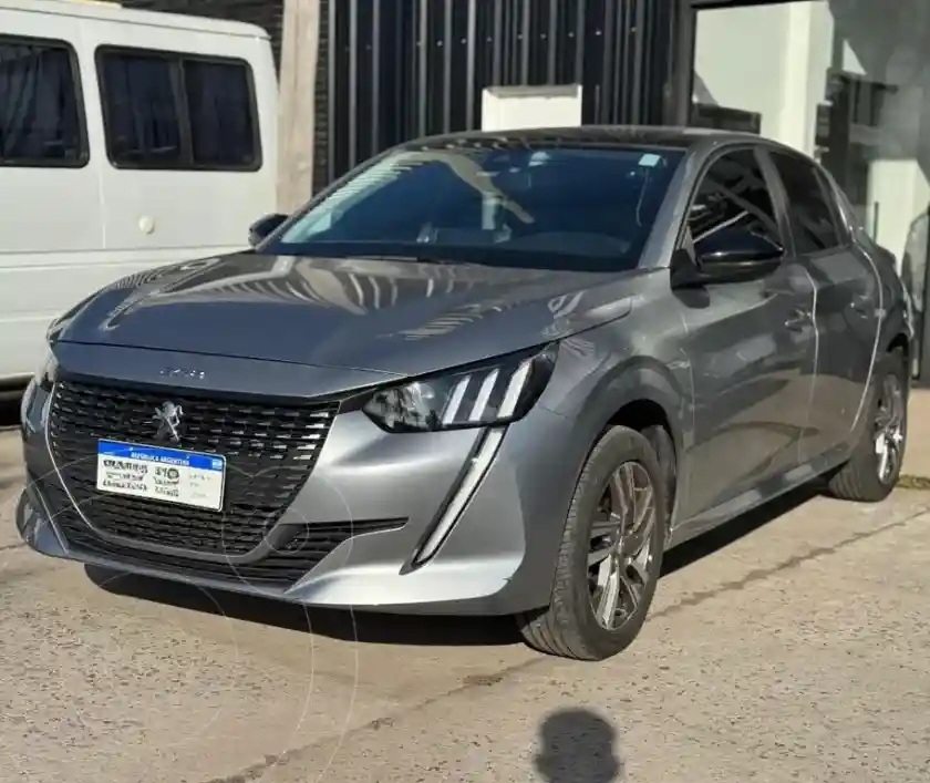Peugeot 208 Feline 1.6 Tiptronic  2022 - foto 1