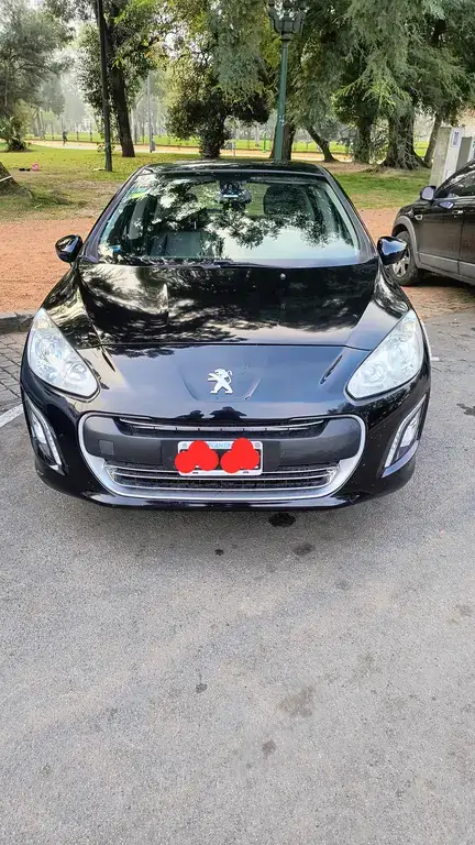 Peugeot 308 2014 - foto 1