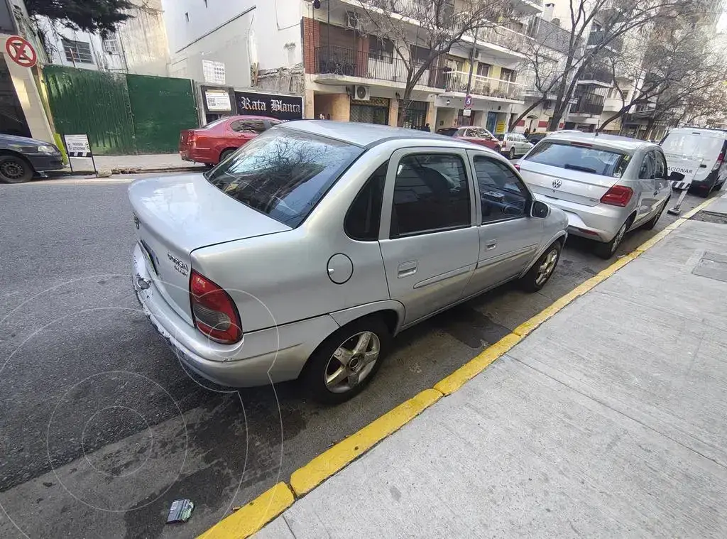 Chevrolet Corsa Classic 4P 1.6 Súper (1597 Cc) 2008 - foto 2
