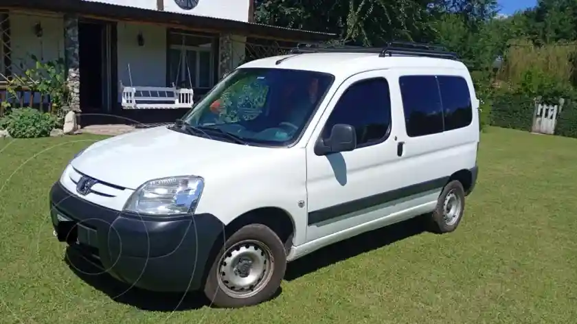 Peugeot Partner Furgón Confort 1.4  2015 - foto 2
