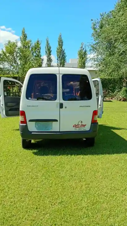 Peugeot Partner Furgón Confort 1.4  2015 - foto 5